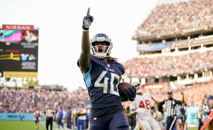Tennessee Titans running back Dontrell Hilliard (40) scores a touchdown during the third quarter at Nissan Stadium Sunday, Sept. 11, 2022, in Nashville, Tenn.